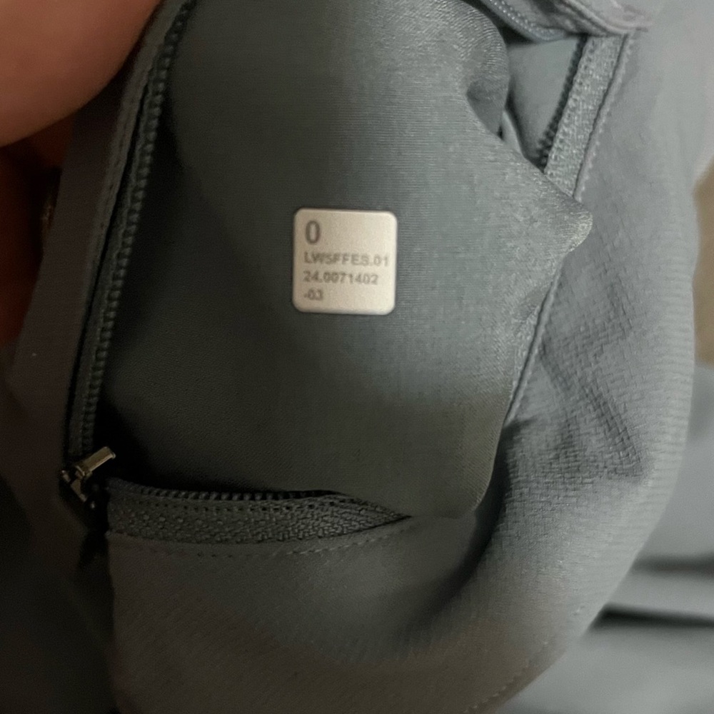 lululemon athletica Light Gray Men’s Jogger Sweatpants - Picture 9 of 9
